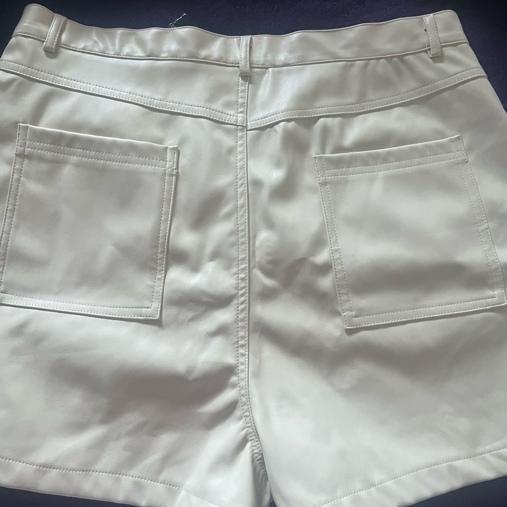PrettyLittleThing Cream High-Waist Faux Leather Shorts with Belt Loops - Picture 8 of 8